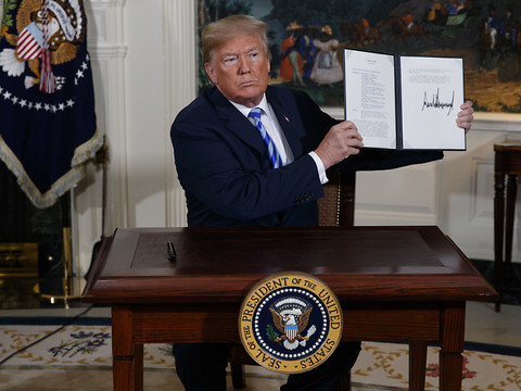Trump se retire de l'accord nucléaire, les Européens font face