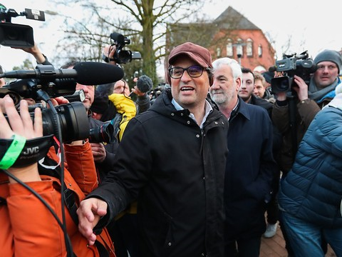 Présidence catalane: Puigdemont renonce et désigne un successeur