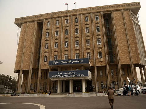 Couvre-feu et heurts entre partis dans le nord de l'Irak