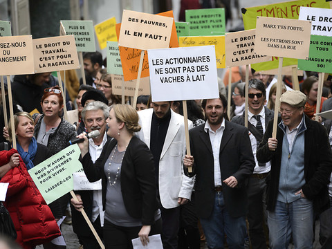 Le salaire médian en Suisse a atteint 6502 francs en 2016