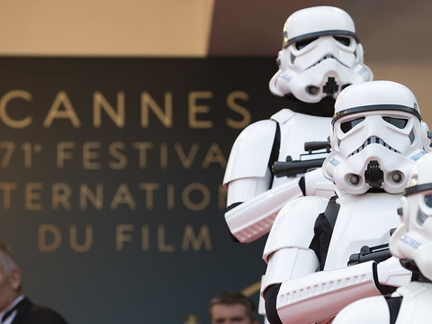 Les Stormtroopers de Star Wars et Chewbacca débarquent à Cannes