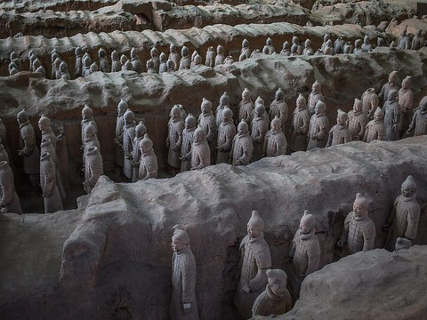 Mort du découvreur de l'Armée de terre cuite