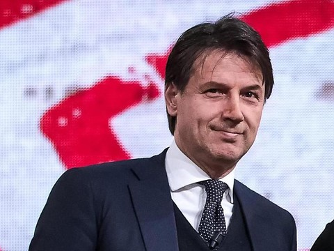 Un juriste discret proposé pour diriger le gouvernement populiste italien