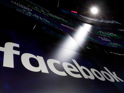 Des organisations veulent démanteler Facebook, trop tentaculaire