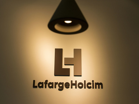 LafargeHolcim ferme ses sites de Zurich et Paris