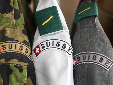 L'armée ne peut pas refuser sans motif le prêt d'un uniforme