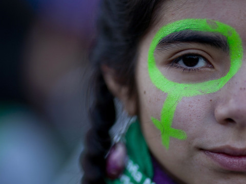 Argentine: des foulards verts pour légaliser l'avortement