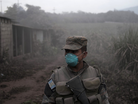 Au moins 69 morts au Guatemala après l'éruption du Volcan du feu