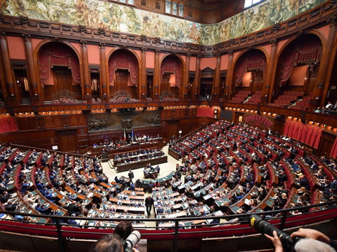 Le gouvernement Conte prend officiellement ses fonctions
