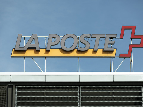 L'accès aux services postaux doit être garanti dans les régions