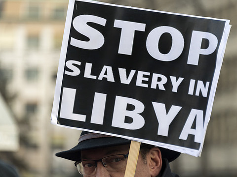 L'ONU sanctionne six trafiquants de migrants en Libye, une première