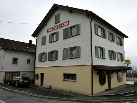 Le meurtrier d'un patron de café condamné à douze ans de prison