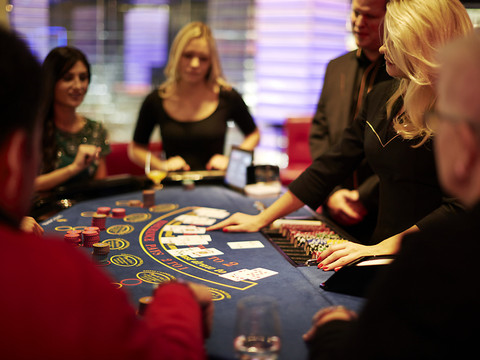 La loi sur les jeux d'argent plébiscitée par 72,9% de Suisses