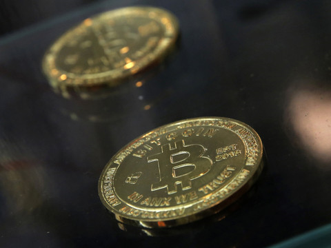 Les cryptomonnaies sont sous pression, chute du Bitcoin