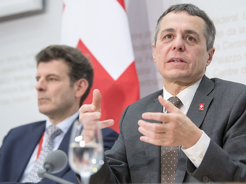 Travailleurs détachés: une interview d'Ignazio Cassis sème l'émoi