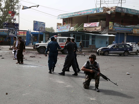 Au moins 14 morts dans un attentat-suicide en Afghanistan