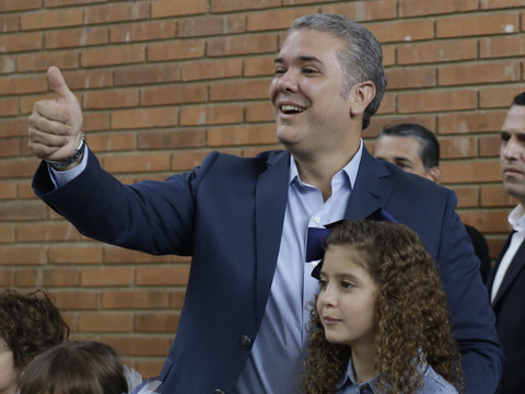 Ivan Duque remporte l'élection présidentielle colombienne
