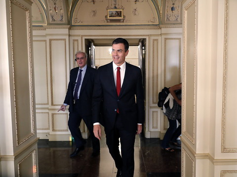 Le nouveau Premier ministre espagnol prévoit une tournée européenne