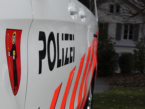 L'agresseur d'une femme à Näfels est mort d'un arrêt cardiaque