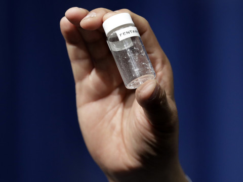 Antidouleurs: consommation d'opioïdes en Suisse multipliée par 23 en 30 ans