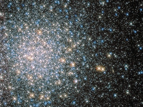 Les amas globulaires pourraient avoir abrité des super-étoiles