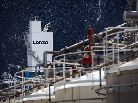 Accusée de pollution des eaux, Lonza plaide l'acquittement