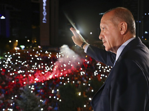 Erdogan assoit son pouvoir après sa victoire électorale