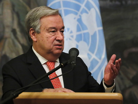 Le secrétaire général de l'ONU dans les camps de réfugiés rohingyas au Bangladesh