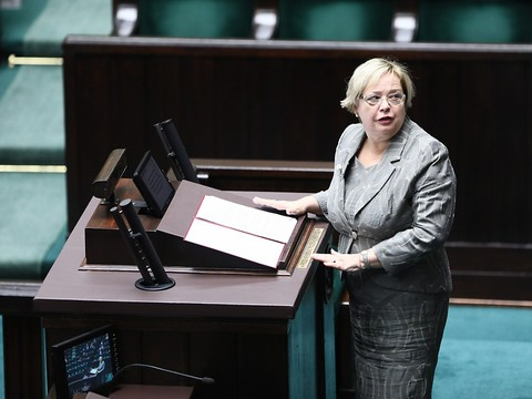 La présidente de la Cour suprême polonaise défie la réforme de la justice