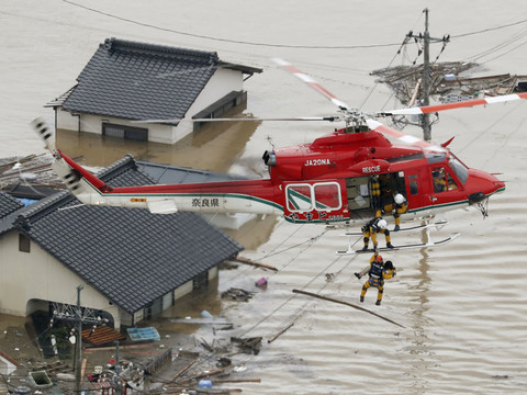 Les pluies diluviennes ont fait une centaine de morts au Japon
