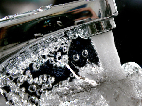 Privatisation partielle de la distribution d'eau potable à Zurich