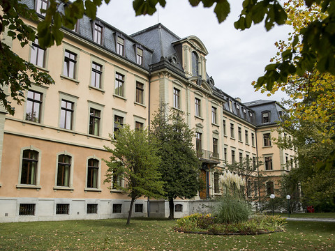 La justice valaisanne doit revoir le renvoi de Schlomo Mintz