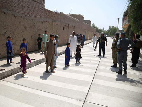 Une attaque en Afghanistan fait au moins 10 morts