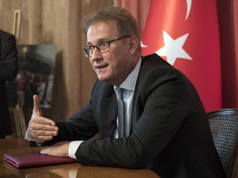Sept binationaux retenus en Turquie pourront rentrer en Suisse