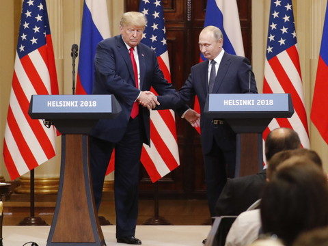 Mansuétude de Trump envers Poutine, tollé à Washington