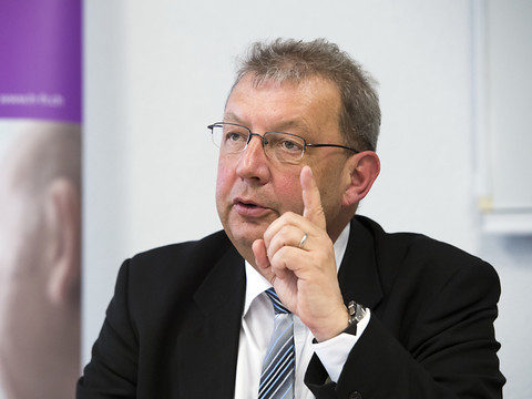 Hôpital fribourgeois: le président ne veut pas démissionner