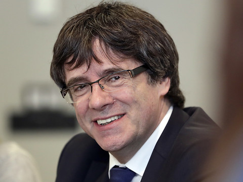 Retrait des mandats d'arrêt contre les dirigeants catalans