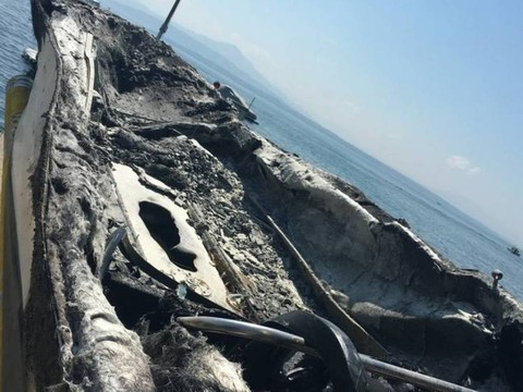 Un bateau en proie aux flammes au large de Rolle: deux blessés