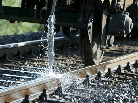 Les Chemins de fer rhétiques testent les voies ferrées en blanc