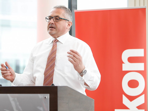 Oerlikon vend l'unité Drive Systems à l'américain Dana