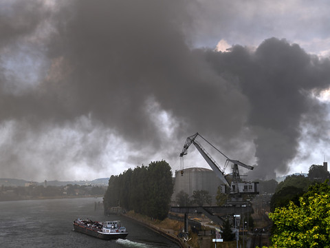 L'incendie dans le port de Bâle est éteint