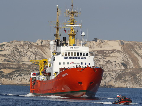L'Aquarius reprend la mer et compte recueillir les migrants