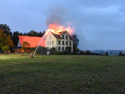 La foudre met le feu à une maison à Muolen (SG)