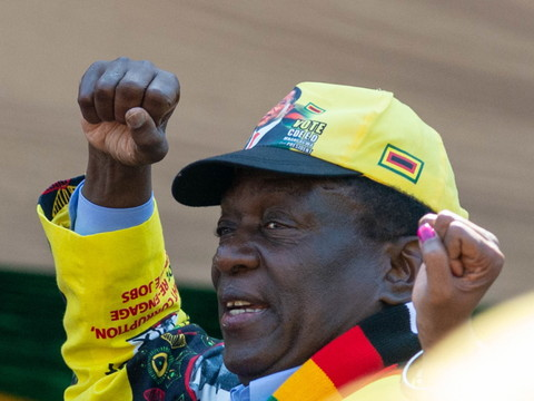 Zimbabwe: Mnangagwa élu président, l'opposition conteste