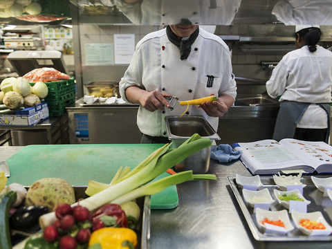 Le redressement de l'emploi en Suisse se poursuit au 3e trimestre