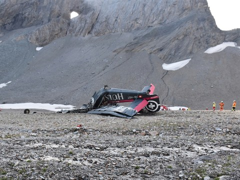 Vingt morts dans le crash d'un avion de collection dans les Grisons