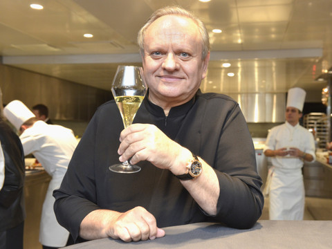 Le grand chef français multi-étoilé Joël Robuchon est décédé