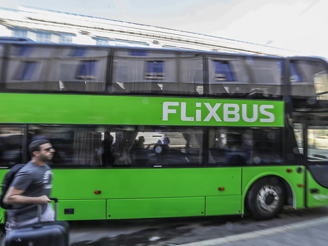 Flixbus vise 1,7 mio de passagers en Suisse sur l'ensemble de 2018