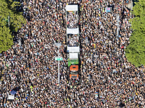 La Street Parade a réuni un million de fans de techno
