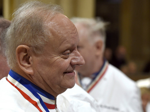 Les toques du monde s'inclinent devant Joël Robuchon